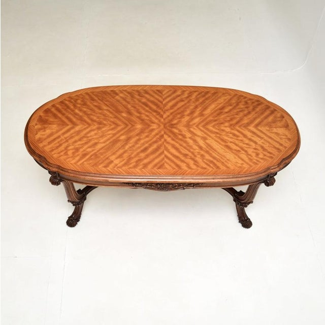 French Satinwood Coffee Table, 1920s For Sale - Image 4 of 9