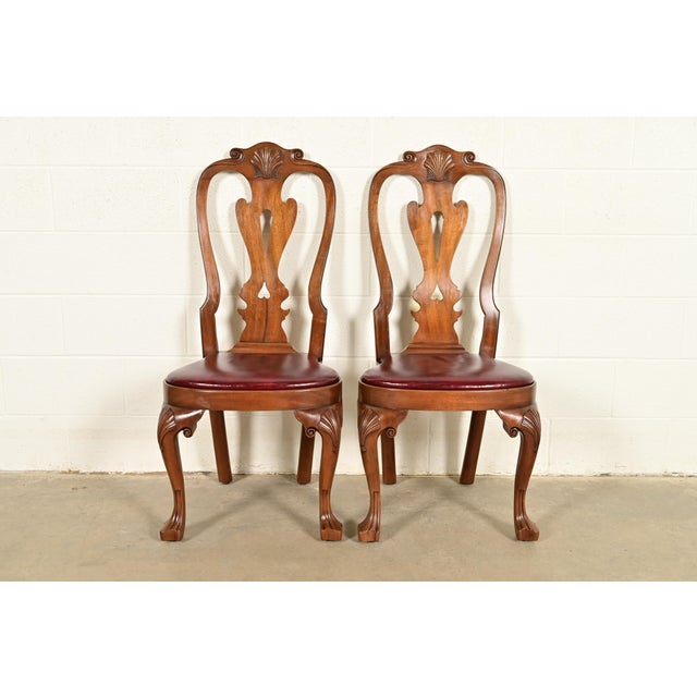 English Kittinger Georgian Carved Mahogany Side Chairs or Dining Chairs, Pair For Sale - Image 3 of 16