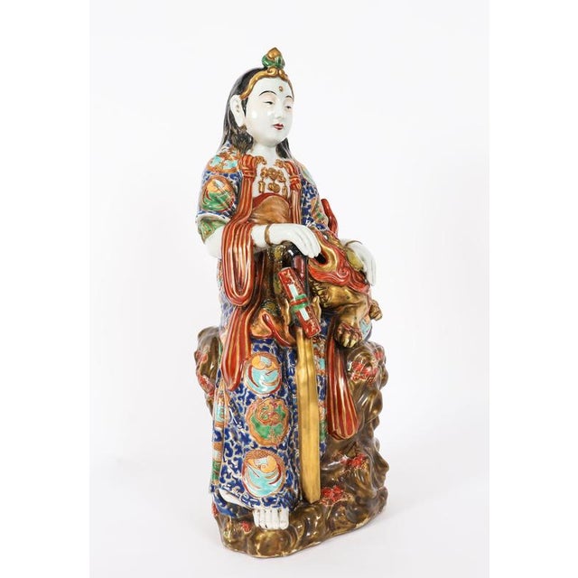 Antique 19th Century Japanese Meiji Kutani Guanyin Sculpture in Porcelain For Sale - Image 10 of 18