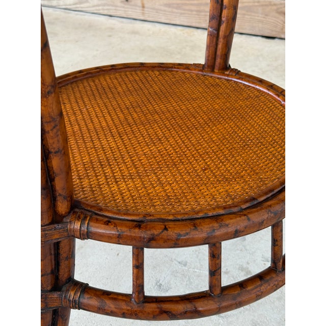 Late 20th Century British Colonial Tortoise Rattan & Cane Round Center Table For Sale - Image 11 of 12