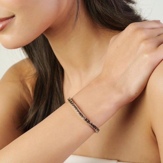 10.14 Carat Princess Cut Smoky Topaz Silver Tennis Bracelet for Unisex For Sale - Image 4 of 12