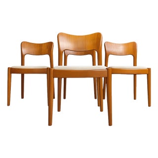 Danish Modern Dining Chairs in Teak by Niels Koefoed for Koefoeds Hornslet Møbelfabrik A/S, Denmark, 1970s, Set of 4 For Sale