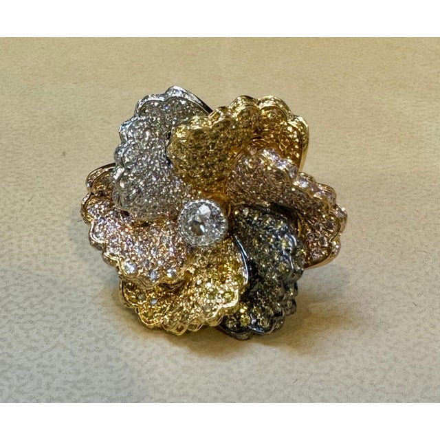 Modern 3 Ct Natural Fancy Color Diamond Flower Ring in 18 Karat Multi Color Gold Size 6 For Sale - Image 3 of 8