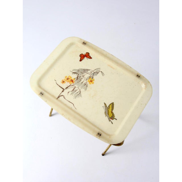 Cream Mid-Century Folding Tv Tray Table With Butterfly Motif For Sale - Image 8 of 18