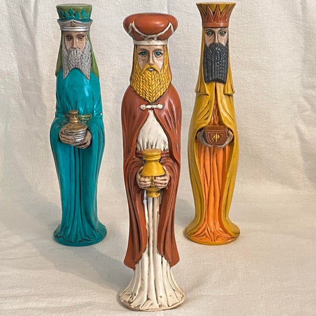 Mid-Century Modern Hand Painted Ceramic Figures of the Three Wise Men - Set of 3 For Sale - Image 3 of 11