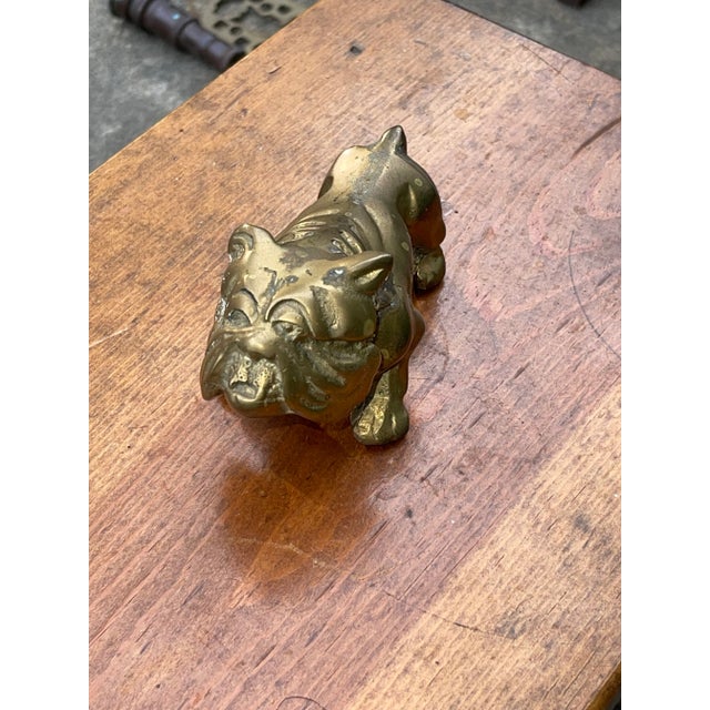 Beautiful brass English Bulldog statue! Perfect for the collector or to add some cuteness to your decor! Fun find! Please...