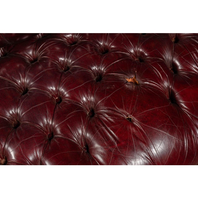 Burgundy Mid 20th Century Tufted Leather Chesterfield Sofa in Burgundy For Sale - Image 8 of 10