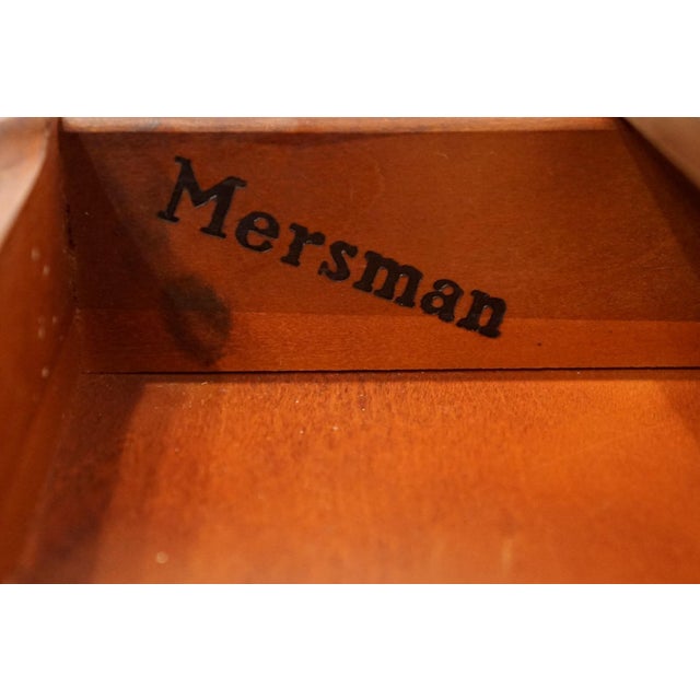 Mersman Flame Mahogany Traditional Duncan Phyfe Style 36" Drop Leaf Pembroke Accent End Table W. Harp Base For Sale In Kansas City - Image 6 of 12