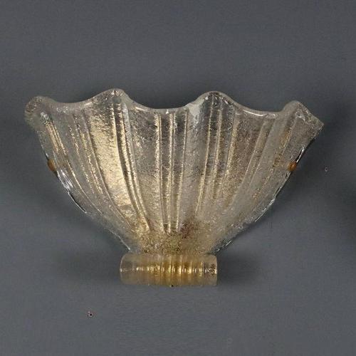 Shell-Shaped Gilt Murano Glass Sconce For Sale - Image 4 of 10