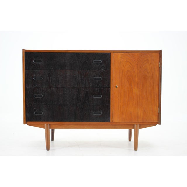 - Carefully refurbished. - Drawers stained in black. - Labeled.