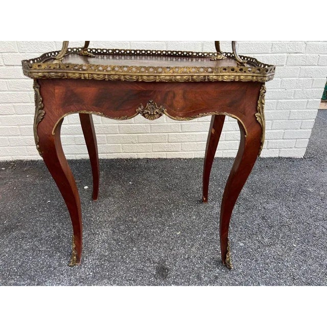 Early 20th Century French Provincial Style Two Tier Brass Kingwood Inlaid Occasional Table. For Sale - Image 4 of 10
