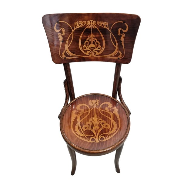 Thonet Set of Art Nouveau Bentwood Chairs with Intricate Flower Motif from Thonet, 1900s For Sale - Image 4 of 10