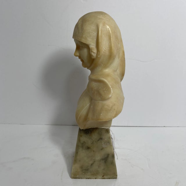 Early 20th Century Early 20th Century Art Nouveau Style Italian Alabaster Female Bust For Sale - Image 5 of 12