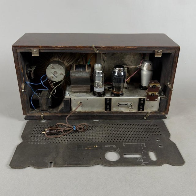 Vintage Type 113 B Wooden Tube Radio from Philips For Sale - Image 5 of 16