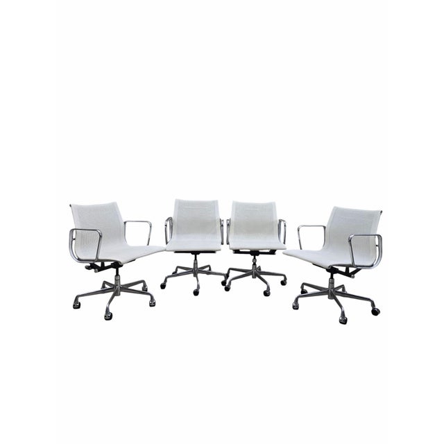White Mid-Century Modern Attributed to Herman Miller Eames Low Back White Mesh Office Chairs – 6 For Sale - Image 8 of 12