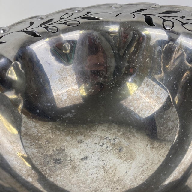 Late 20th Century Lenox Olive Leaf Branch Floral Serving Bowl Set Metal Silver en Provence - Set of 2 For Sale - Image 9 of 9