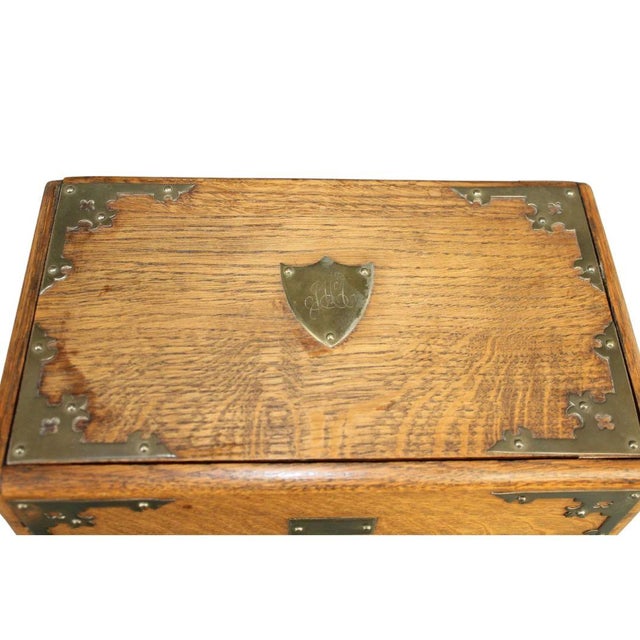 Late 19th Century Irish E.R Moore & Co Oak and Brass Stationary Box For Sale In Birmingham - Image 6 of 9