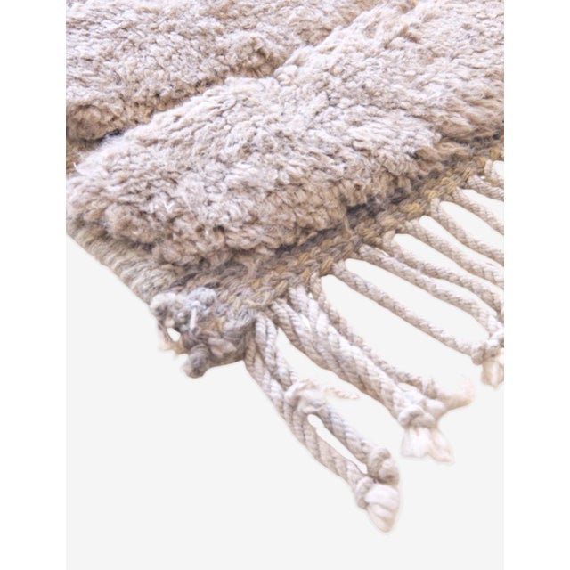 2020s Beige Contemporary Moroccan Beni Mrirt Wool Rug - 10.3 X 7 Ft For Sale - Image 5 of 8