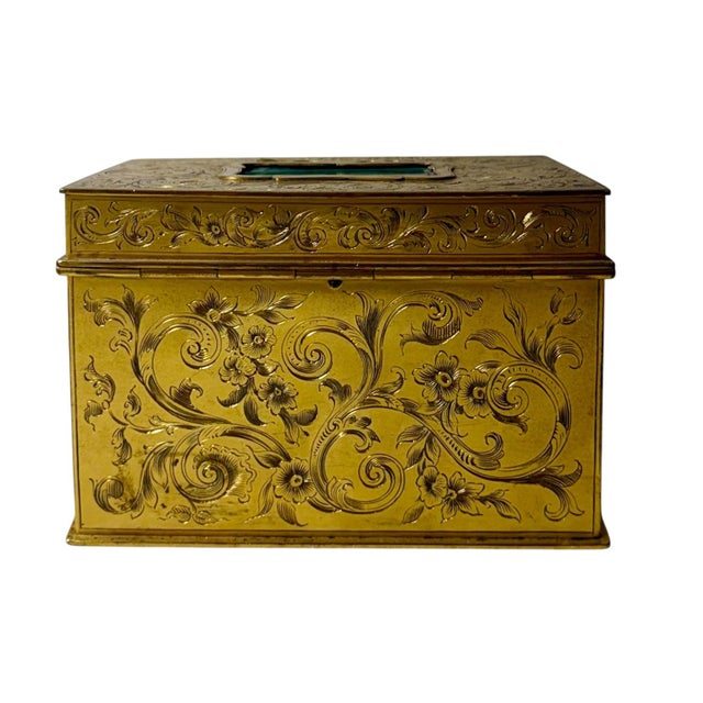 French 19th Century French Gilt Bronze and Malachite Trinket Box For Sale - Image 3 of 11