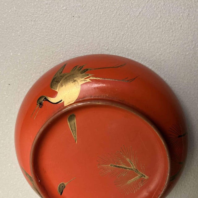 Urushi Rice Bowls with Maki-E Crane Motif, Japan, Set of 2 For Sale - Image 4 of 16