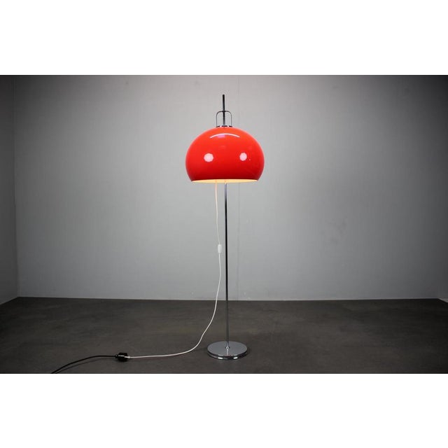 Space Age Chrome Floor Lamp with Plastic Shade from Guzzini / Meblo, Italy, 1970s For Sale - Image 9 of 13