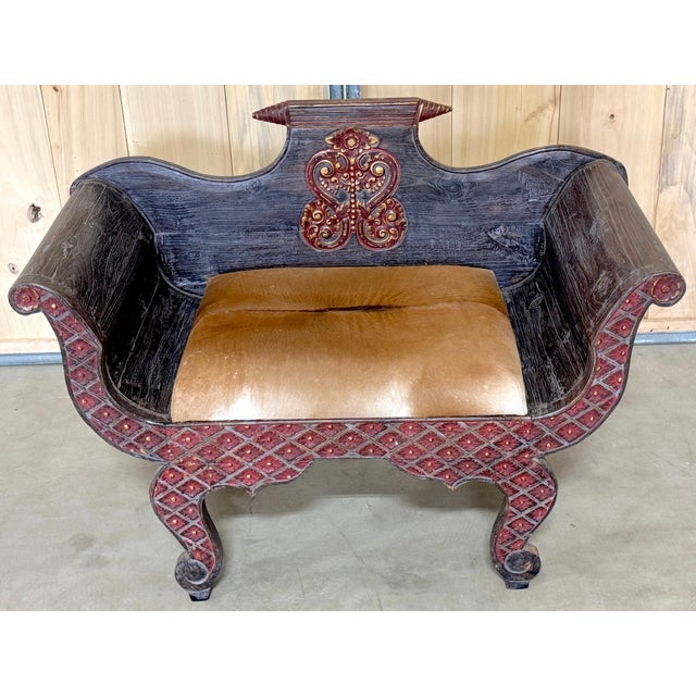 19th Century Anglo-Indian Carved & Polychromed Gondola Settee For Sale - Image 4 of 11