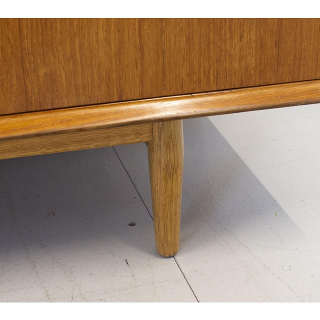 Arne Vodder Mid-Century Danish Teak Model OS25 Sideboard by Arne Vodder for Sibast, 1950s For Sale - Image 4 of 12