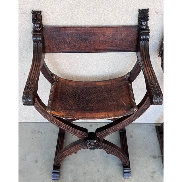 Baroque 19th Century Pair of Carved Walnut Folding Scissors Savonarola Bench or Settle For Sale - Image 3 of 18