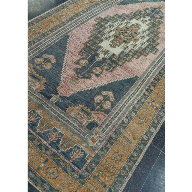 Pink Turkish Vintage Rug 4'8" x 9'7" #20551 For Sale - Image 8 of 8