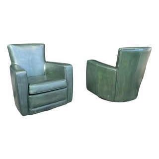 1970s Pair of 180° Swivel Lounge Chairs in Dark Green Patinated Leather For Sale