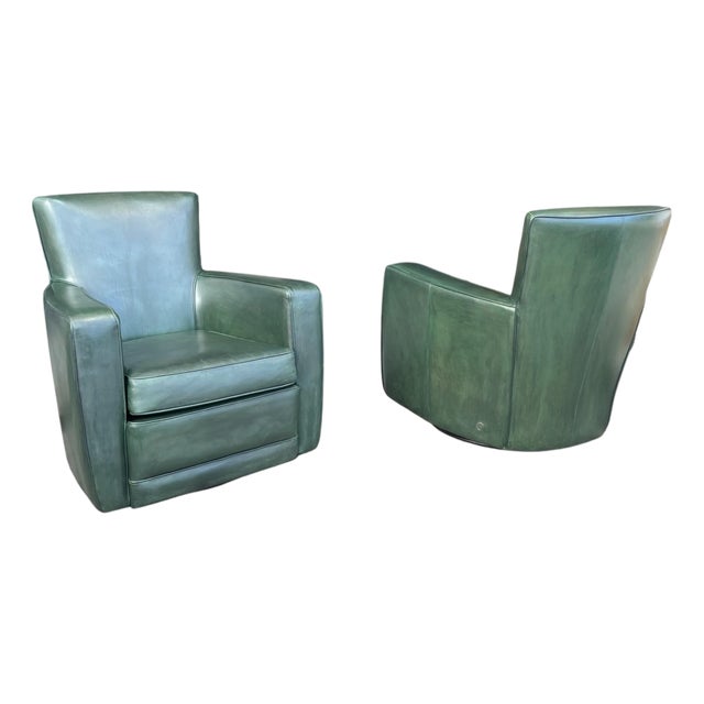 1970s Pair of 180° Swivel Lounge Chairs in Dark Green Patinated Leather For Sale