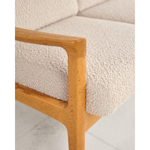 Mid-Century Danish Three-Seater Sofa in Oak with Bouclé Cover by Ole Wanscher for France & Son, 1950s For Sale - Image 13 of 18