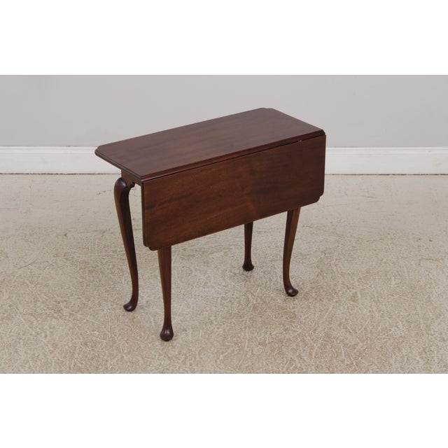 Age: Approx: 30 Years Old Details: Colonial Williamsburg WF-1220 Mahogany High Quality Construction Queen Anne Legs & Pad...