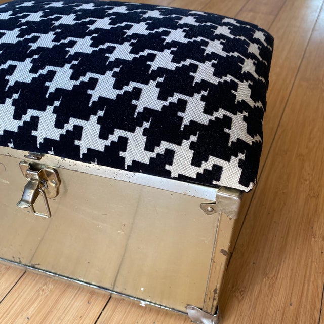 Eye-catching petite houndstooth petite brass storage box with press details. Perfect to add character to any space and can...