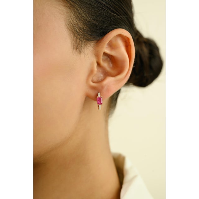 Dainty 1.05 Ct Ruby & Diamond Huggie Hoop Earrings in 18k Yellow Gold- 2 Pieces For Sale - Image 4 of 13