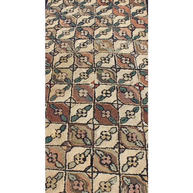 Early 20th Century Checkered and Leaf Design American Hooked Rug in Earth Tones 3'1" X 6'0" For Sale - Image 5 of 8