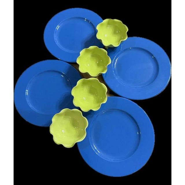 Ceramic Italian Scallops Footed Bowls & Large Serving Plates - Set of 8 For Sale - Image 7 of 9