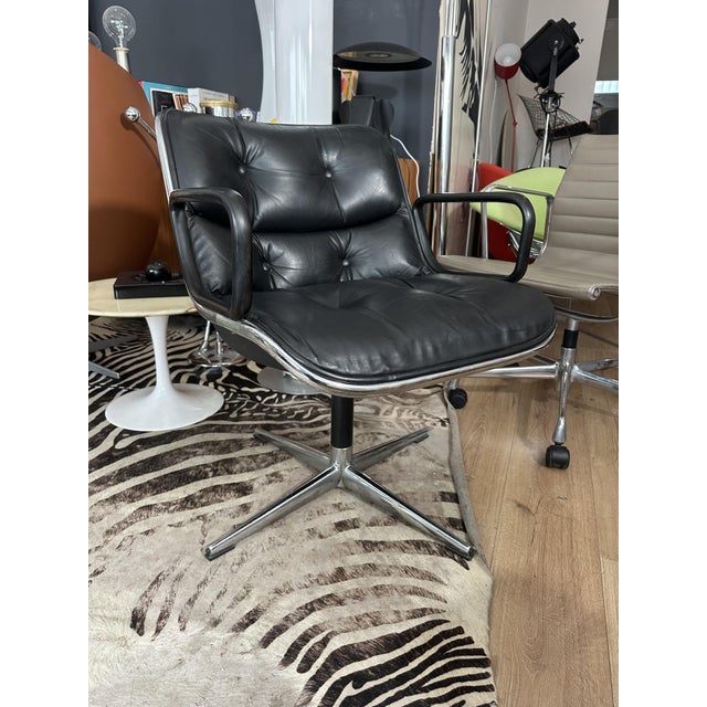 Charles Pollocks armchair, Knoll International edition, late 1960s. Recognizable by its chrome hairpin legs. Good overall...