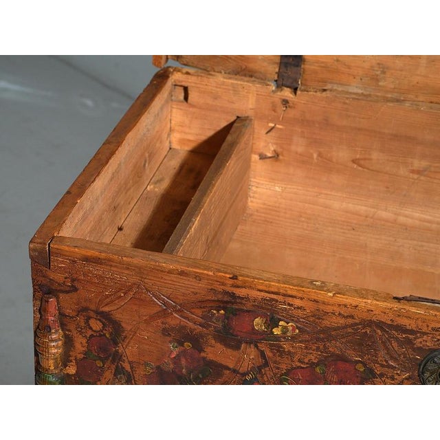 Antique Brown Trunk with Floral Motifs, 1920s For Sale - Image 15 of 18