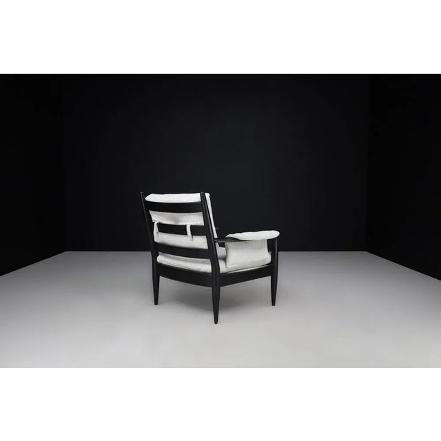 Mid-Century French Armchair in Patinated Oak and Bouclé Upholstery, 1960s For Sale - Image 4 of 10