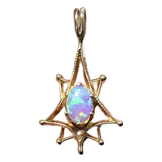 Late 20th Century Opal 14k Yellow Gold Dainty Pendant for Necklace For Sale