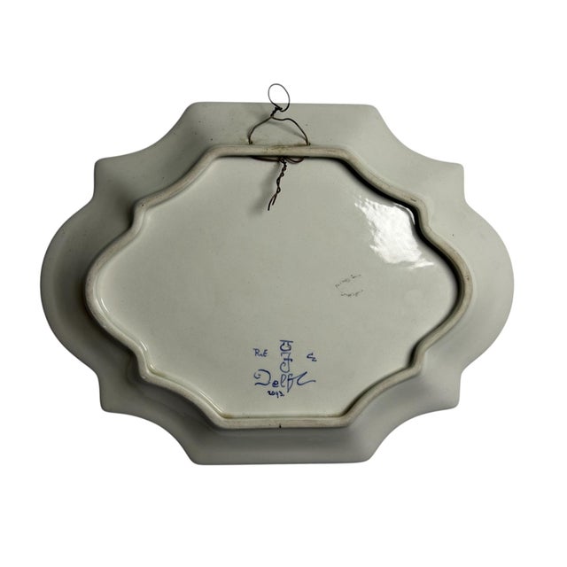 Vintage Hand-Painted Bird and Floral Wall Plaque from Royal Delft, 1980 For Sale - Image 4 of 6