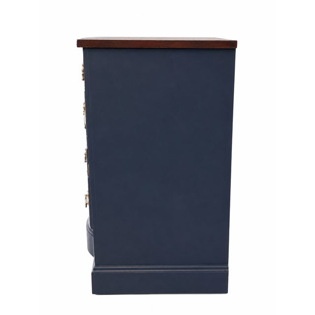 Traditional Vintage Landstrom Furniture Bow-Front Dresser in Navy and Burl Wood For Sale - Image 3 of 5