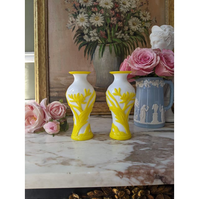 Pair of Late 19th-Century Victorian White & Yellow Overlay Art Glass Vases For Sale In Detroit - Image 6 of 8