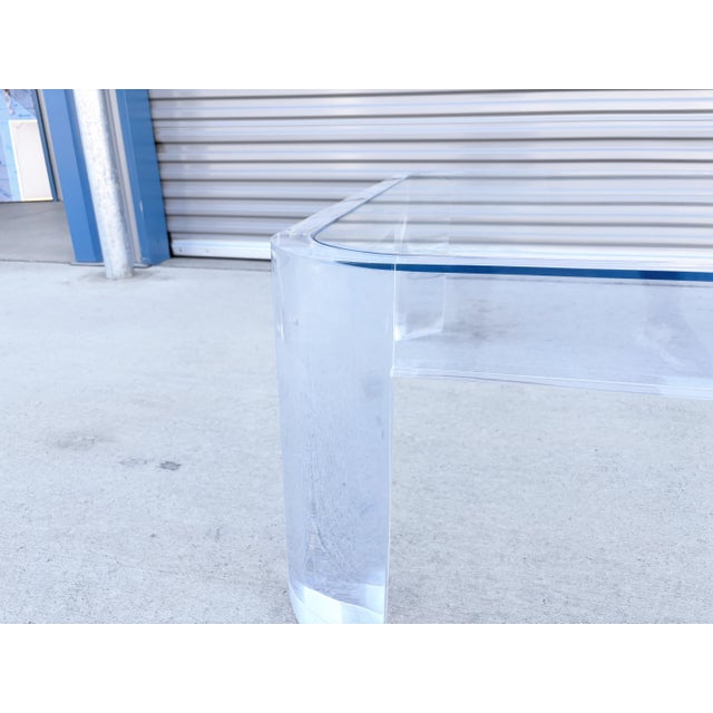 1970s Mid-Century Square Lucite Coffee Table by Les Prismatiques For Sale In Los Angeles - Image 6 of 13