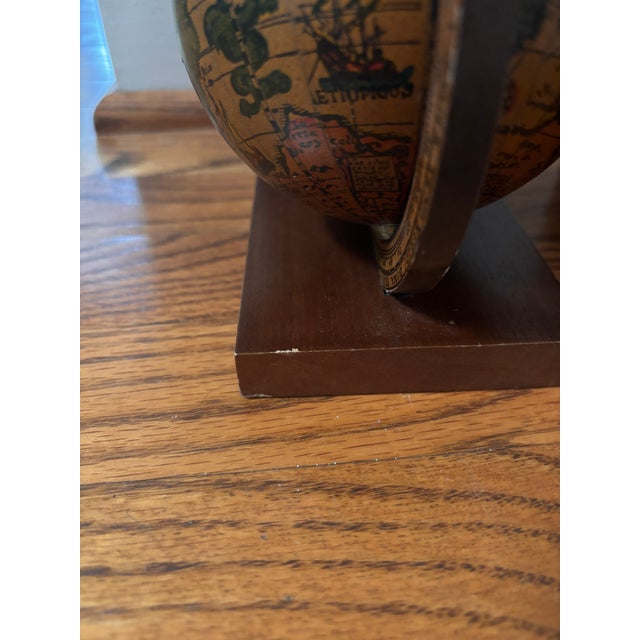 Vintage Old World Globe Book Ends Made in Italy For Sale In Philadelphia - Image 6 of 8