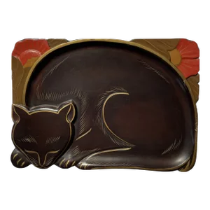 Early 20th Century Japanese Lacquer Tray in the Shape of a Cat