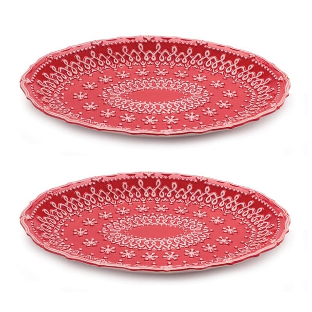 Kenneth Ludwig Chicago Embossed Ceramic Snowflake Platter (Set of 2) For Sale - Image 4 of 4