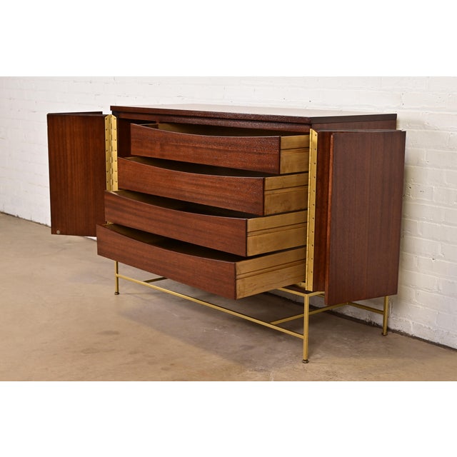 Wood 1950s Paul McCobb Irwin Collection Mahogany and Brass Sideboard, Credenza, or Bar Cabinet, Newly Refinished For Sale - Image 7 of 16