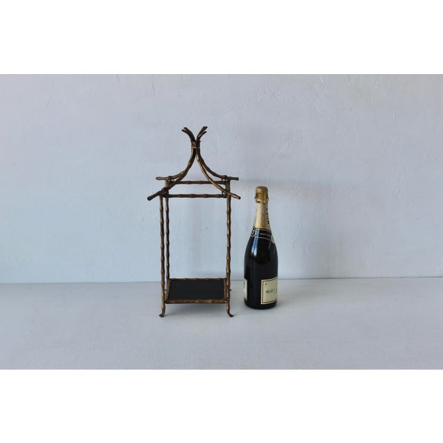 Billy Haines Italian Style Faux Bamboo Gilt Pagoda Display Shelf Vintage Mid-Century For Sale - Image 17 of 17